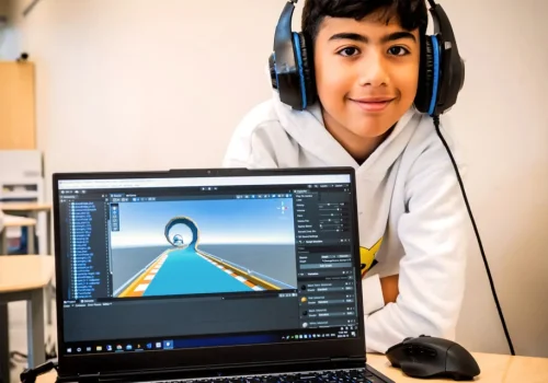 Online summer camp for video game creation
